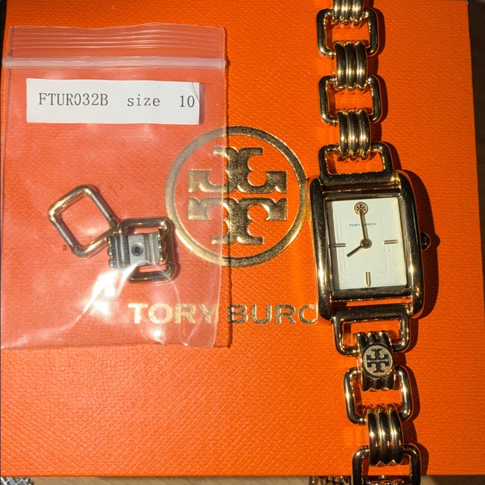 NIB Tory Burch "The Elanor" 3 in one Beautiful long gold watch, wrap or strap - Picture 11 of 11